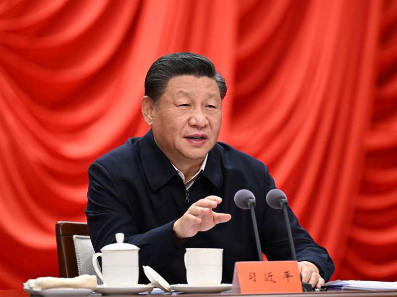 　　1月11日，省部級(jí)主要領(lǐng)導(dǎo)干部學(xué)習(xí)貫徹黨的十九屆六中全會(huì)精神專題研討班在中央黨校（國(guó)家行政學(xué)院）開(kāi)班。中共中央總書記、國(guó)家主席、中央軍委主席習(xí)近平在開(kāi)班式上發(fā)表重要講話。新華社記者 李學(xué)仁 攝